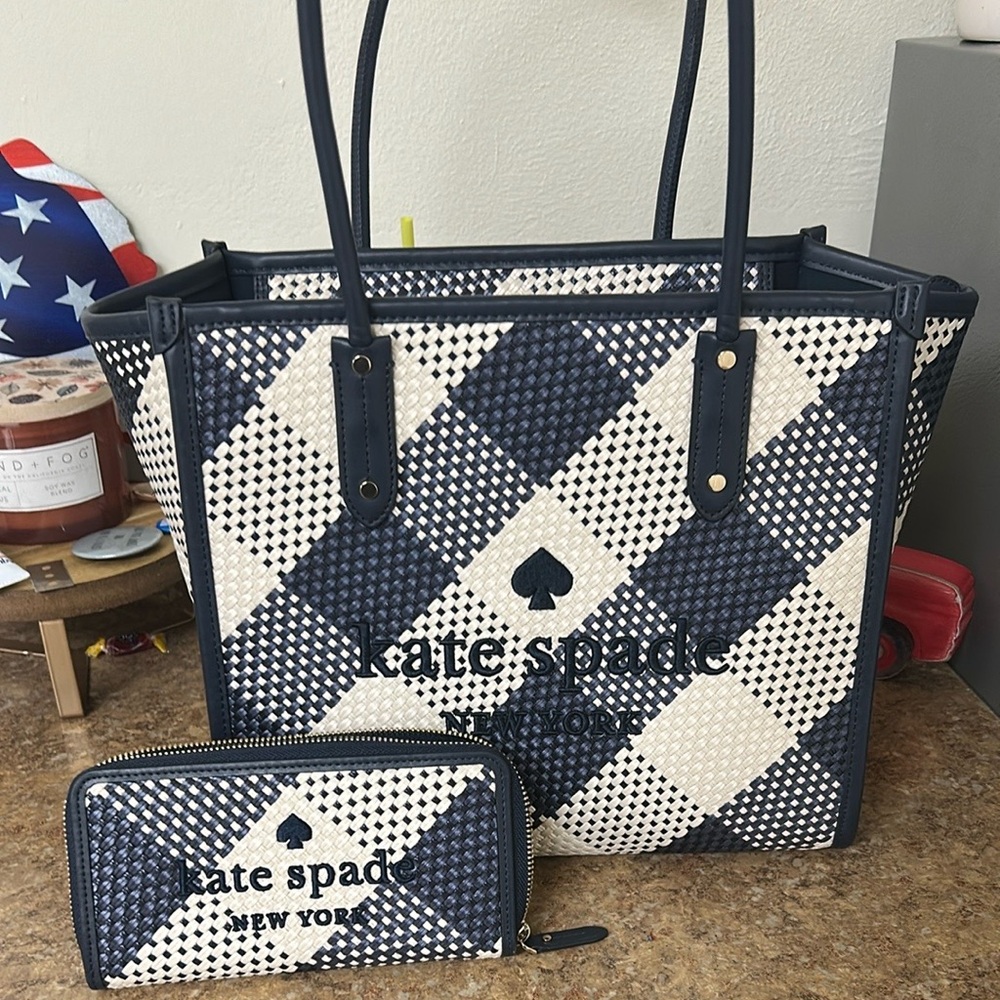 Kate Spade Navy and White Checkered Ella Tote Bag & Wallet - Picture 1 of 7